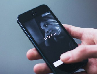 Uber controla que sus conductores no infrinjan la ley